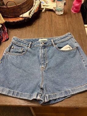 PacSun Good Mom Light Wash High-Rise Denim Shorts